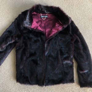 Faux fur jacket/coat